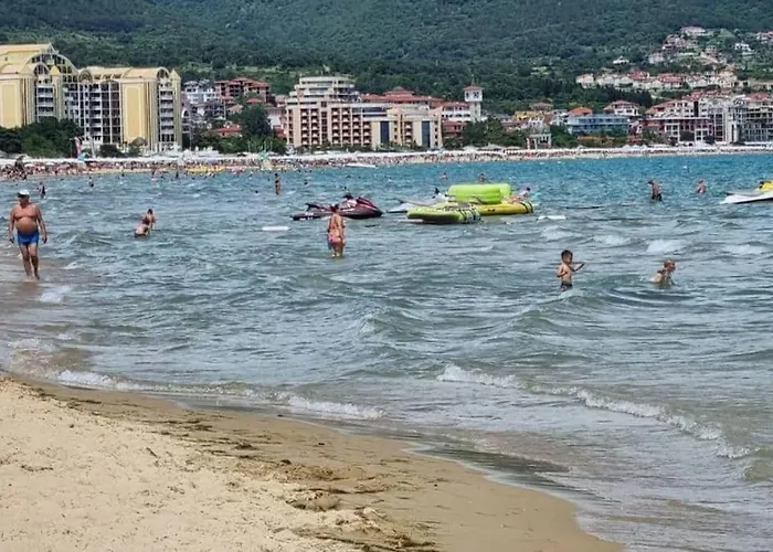 Royal Sea G Апартамент *